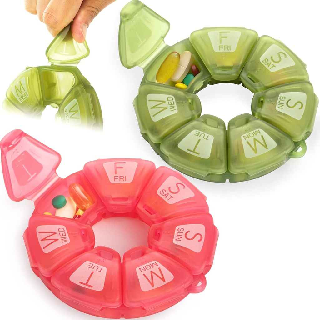Round tedenske tablete Organizator, TPU Gumirani, Travel Pill Container 7 dan, s 7 Velikimi predelki, Super za dnevne vitamine in dodatki, Cute Pill Case z velikimi črkami in Braille (2 kos)