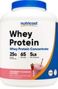 Nutricost koncentrat sirotkinih beljakovin (Storwberry Milkshake) 5LBS - Brez glutena in GSO